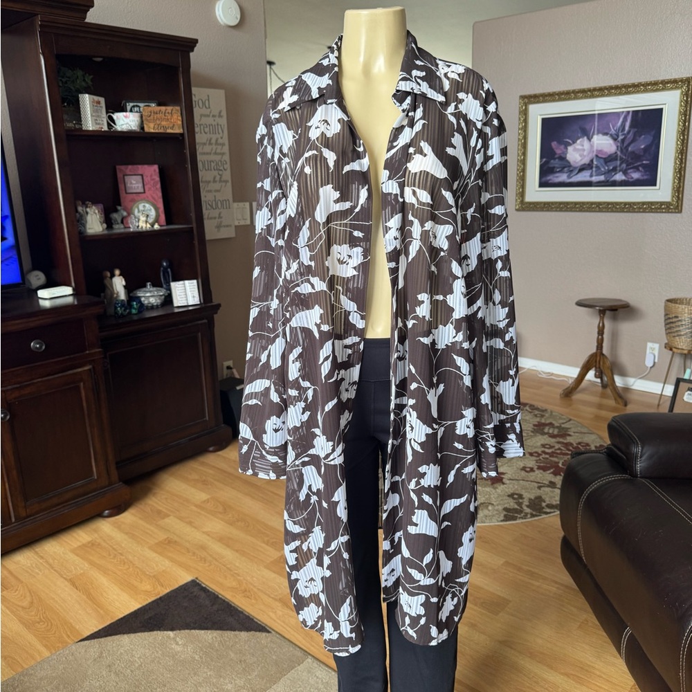 Dana Kay sheer brown & white floral long sleeve open cardigan-size 22